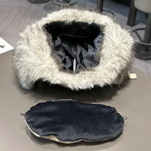 Gorro ushanka de piel de invierno con orejeras cálidas y máscara de ojos para clima frío
