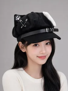 Gorra estilo coreano de terciopelo negro con lindas orejas de gato pines metálicos y correa de cuero.