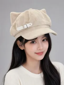 Bonita gorra de orejas de gato para mujer, sombrero octogonal suave de invierno con hebilla y estilo