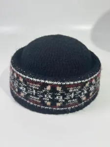 Bonnet docker tricoté chaud avec motif jacquard Fair Isle vintage élégant pour hiver.