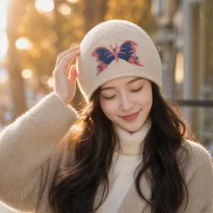 Retro Farfalla Ricamo Peluche Slouchy Berretto Donna Inverno Caldo Cappello Lavorato a Maglia Casual Moda Copricapo