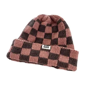 Gorro de punto a cuadros de estilo coreano para mujer, gorro de invierno suave y cálido.