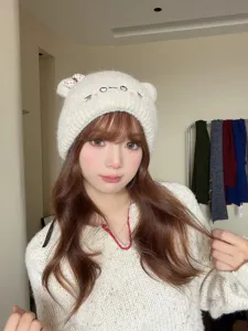Bonito gorro de punto con orejas de gato y lazo, gorro de lana cálido de invierno para mujeres.