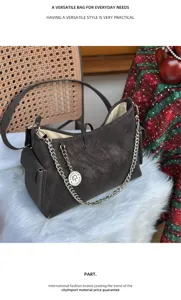 Borsa a tracolla slouchy elegante da donna, borsa versatile in pelle PU con catena chic.