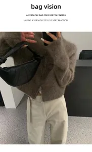 Schwarze Lammleder Croissant Schultertasche, minimalistische Mondsichel Handtasche fur Damen.
