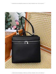 Élégant sac à dos en cuir véritable pour femme, sac de voyage noir idéal pour le quotidien.