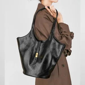 Women Genuine Leather Tote Bag Large Capacity Soft Cowhide Shoulder Bag Vintage Commuter Bucket Bag High Quality Handbag