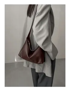 Genuine leather hobo shoulder bag for women, stylish underarm commuting tote handbag.