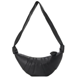Schwarze Leder-Croissant-Umhängetasche, minimalistische slouchy Schultertasche für Damen
