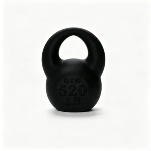 Vista dettagliata del kettlebell da fitness nero con chiari contrassegni di peso.