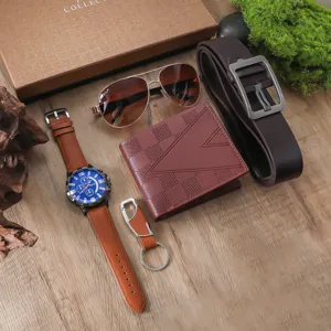 Coffret cadeau homme avec montre en cuir portefeuille ceinture lunettes porte-clés.
