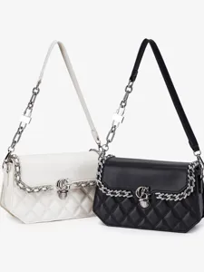 Gewatteerde ketting schoudertas voor dames, stijlvolle luxe handtas met metalen sluiting.