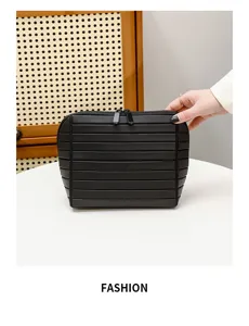 Borsa cosmetica impermeabile grande capacità organizzatore di trucco a righe geometriche portatile