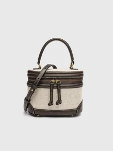 Damen Vintage Leinen Box Handtasche mit braunem Lederbesatz, Henkel und Schulterriemen.