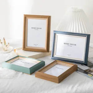 Cornice portafoto da tavolo in legno minimalista moderno per decorazioni domestiche.