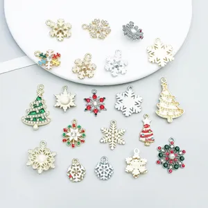 Tema navideño aleación copo nieve árbol colgante, accesorios detallados para joyería bricolaje.