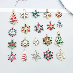 Aleación de Zinc Diamantes de Imitación Árbol de Navidad Copo de Nieve Colgantes Esmalte Charms DIY Accesorios de Joyería Hechos a Mano