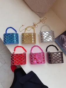 Dames Luxe Acryl Strass Cilindrische Avondtas Mode Heldere Glanzende Handtas Met Kralen Handvat Metalen Ketting Schouder Crossbody Tas