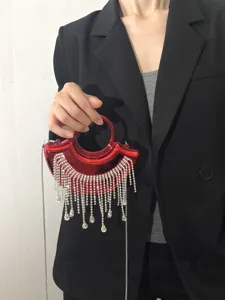 Sac de soirée en acrylique rouge avec pampilles en strass, élégant sac bandoulière chaîne femmes.