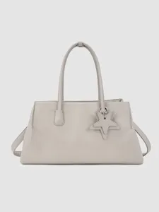 Klassieke grijze lederen shopper voor dames, grote schoudertas met stijlvolle ster hanger.