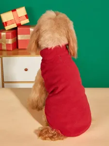 Cappotto in pile invernale per cani dettaglio, caldo abbigliamento rosso per cuccioli.