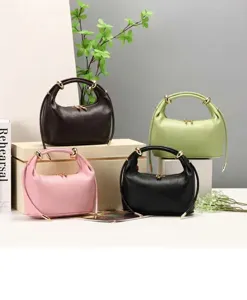 Detailed view of the stylish versatile shoulder bag, premium dumpling bag with large capacity.