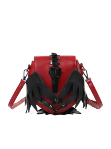 Gotische Raben Umhängetasche für Damen, Dark Fantasy Stil rot-schwarze Schultertasche.