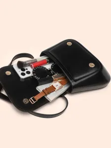 Stylish black leather saddle bag for women, versatile retro crossbody bag with great daily capacity.