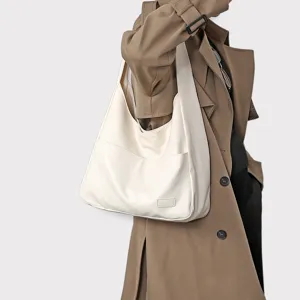 Minimalist white shoulder hobo bag for women, casual soft leather slouchy tote bag, daily use.