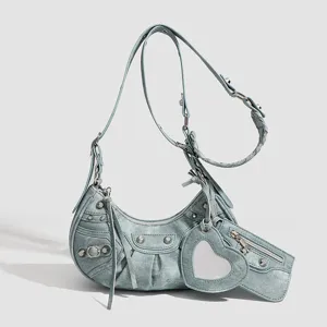 Trendy rivet three-in-one underarm bag, cool spicy girl style shoulder crossbody bag.