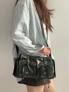 Korean style pleated bow shoulder bag, 2025 new trendy multi-pocket crossbody bag for women.