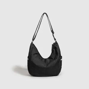 Borsa a tracolla hobo nera in denim da donna borsa casual versatile per lavoro e studio.