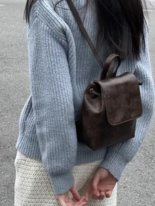 Retro Piccolo Zaino in Pelle PU per Donna Moda Casual Tinta Unita Mini Zainetto Scolastico Viaggio Quotidiano Versatile