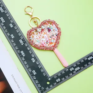 Heart-shaped pearl rhinestone keychain mirror cute bag pendant stylish accessory charm 1pc