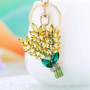 Crystal Rhinestone Wheat Bouquet Keychain Gold Metal Key Ring Bag Charm Pendant Detail