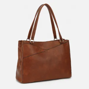 Detailansicht der braunen Handtasche aus PU-Leder, robuste Doppelriemen und saubere Nähte.