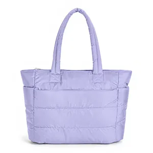 Helles lila Puffer Tote Bag für Damen, großkapazität gesteppte Umhängetasche Laptoptasche.