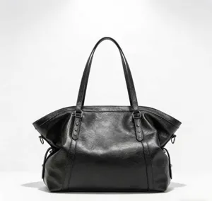Vista detallada del bolso tote vintage de cuero PU suave con gran capacidad para mujer.