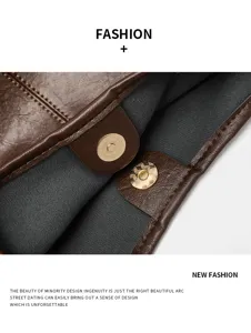 Detalle de bolso de cuero marrón vintage para mujer, elegante diseño de cierre magnético.