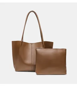 Braune Damen Shopper Tasche aus PU Leder große Kapazität Umhängetasche mit kleiner Tasche.