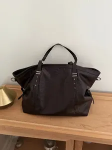 Bolso tote suave de piel PU vintage de gran capacidad para mujer bolso de hombro retro.