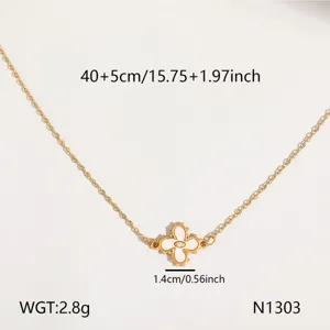 Goldener Titanstahl Vierblättriger Kleeblatt Halskette Detailansicht Anhänger 40cm Länge