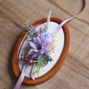Jolie fleur artificielle violette corsage poignet pour mariage cérémonie fête décoration.