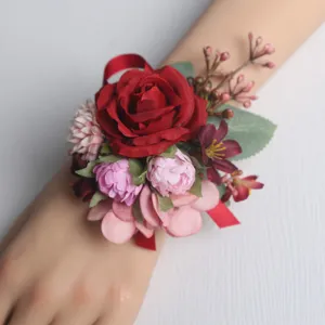 Künstliche rote Rosen Handgelenk Blume Hochzeit Korsagen für Braut Junggesellin Seide Dekor.