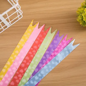 Kleurrijke hartjes patroon treklinten voor cadeautjes verpakking, huwelijk en feest, 10st.