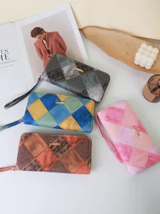 Portefeuille Long Rétro Patchwork pour Femmes Couleur Contrastée en Cuir PU à Fermeture Éclair Grande Capacité Porte-Cartes
