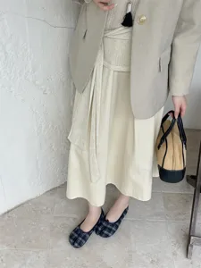 Scarpe basse eleganti con punta divisa da donna, elegante design a quadri, comode calzature casual.