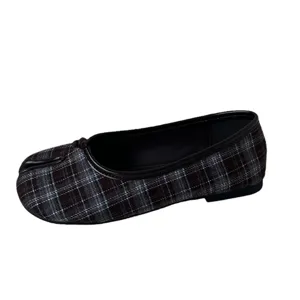 Scarpe basse a quadri con punta divisa da donna mocassini comodi per autunno.