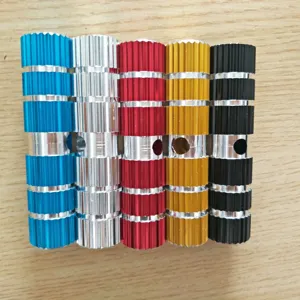Aluminum bicycle peg set, colorful stunt foot pegs for mountain bike rear seats. Durable and stylish.