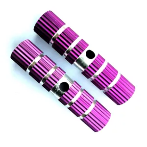 Aluminium Fahrrad Pegs 100mm solide Hinterachse Stunt Fußrasten für Mountainbike lila.